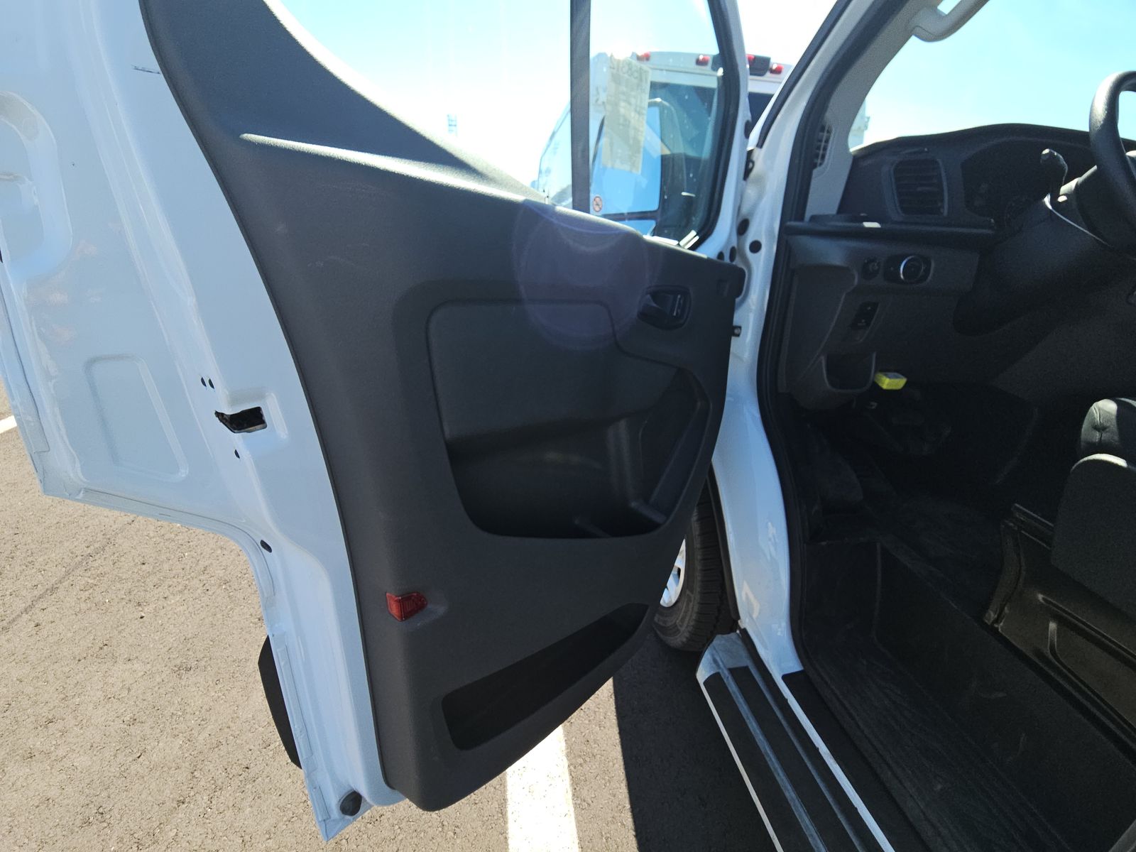 FORD TRANSIT 250 - 10