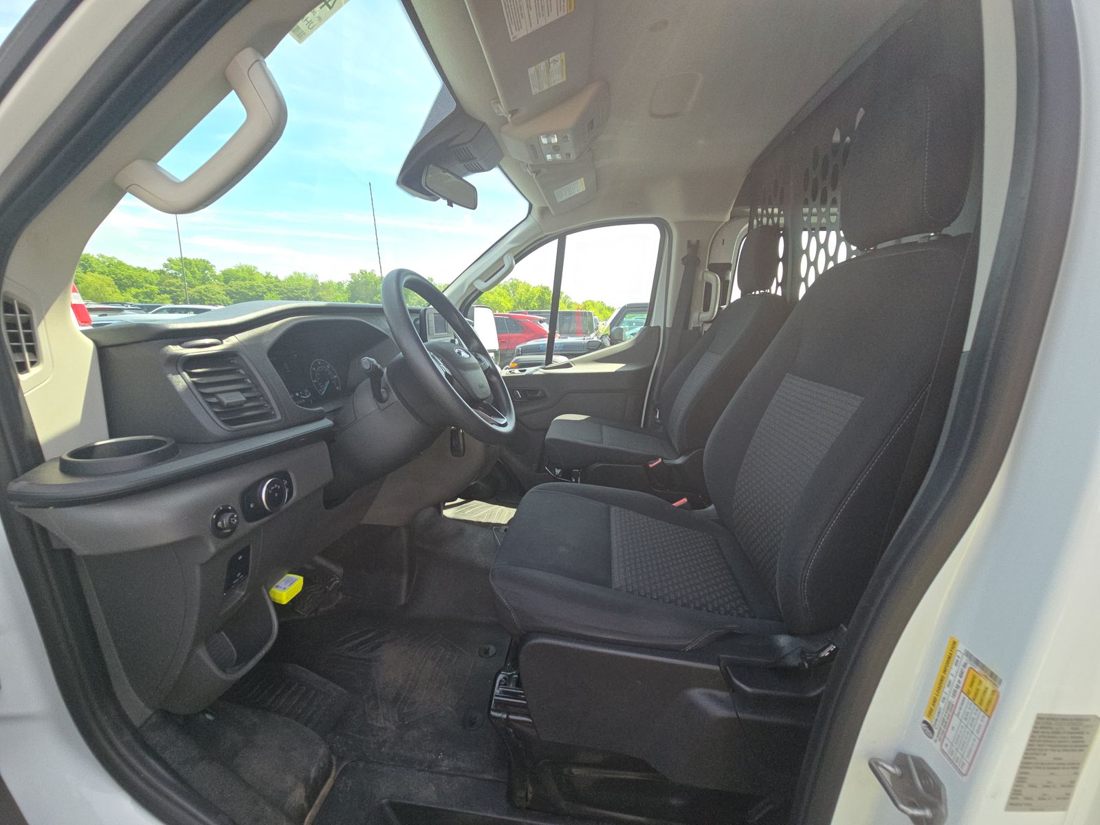 FORD TRANSIT 250 - 8