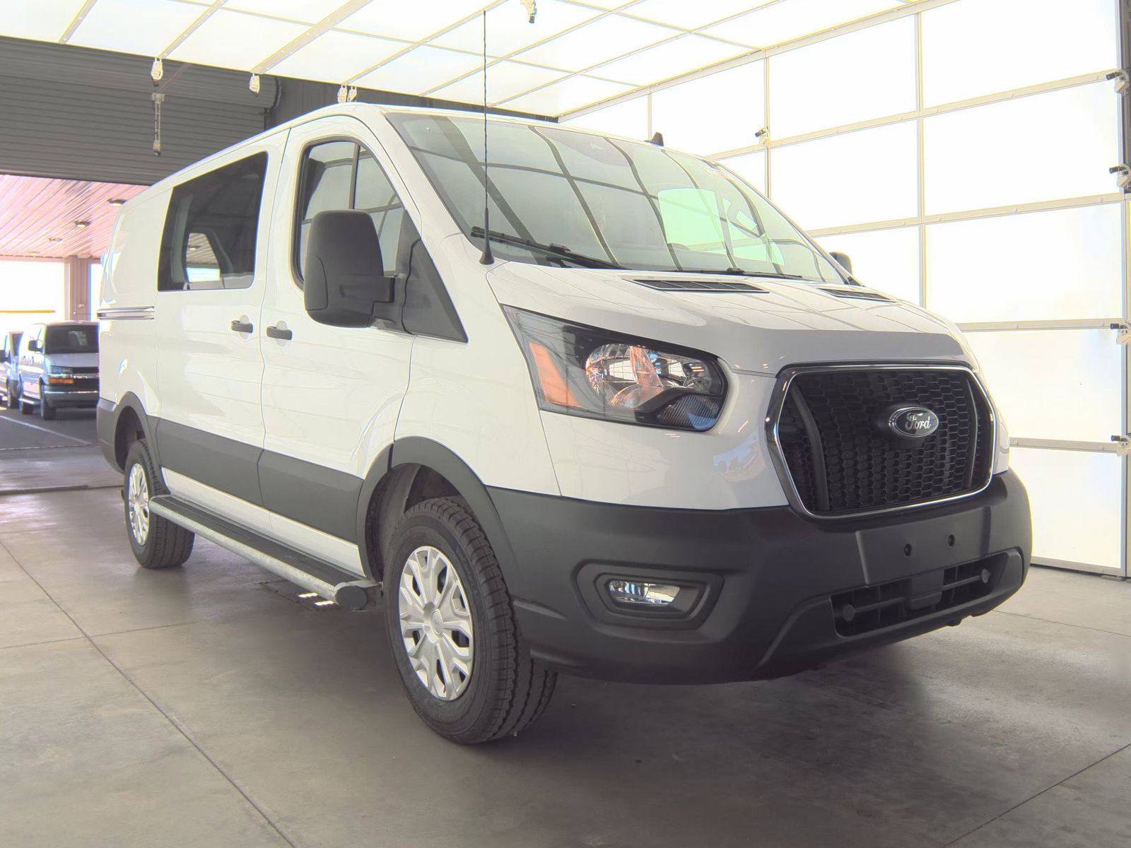 FORD TRANSIT 250 - 4