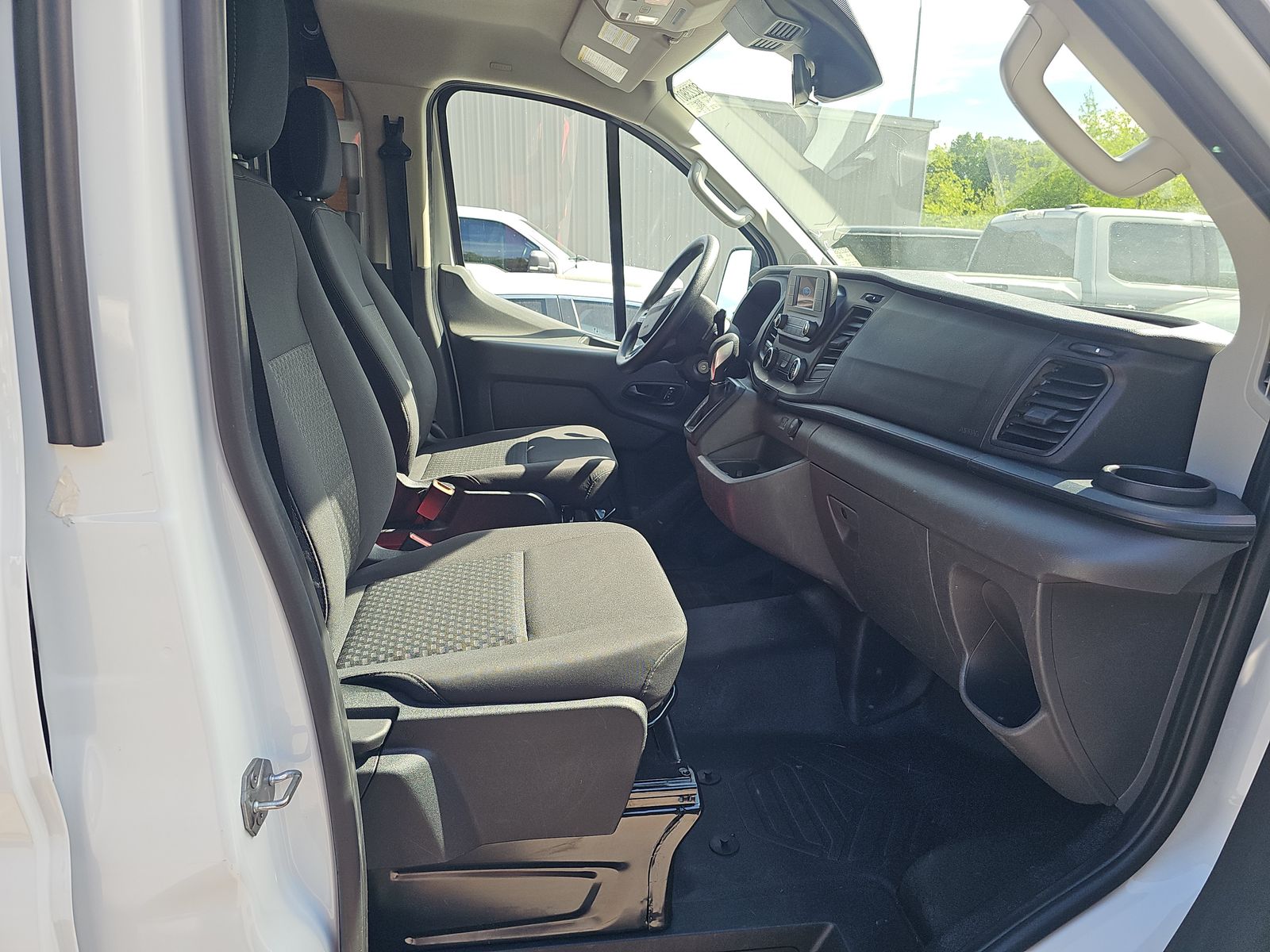FORD TRANSIT 250 - 9