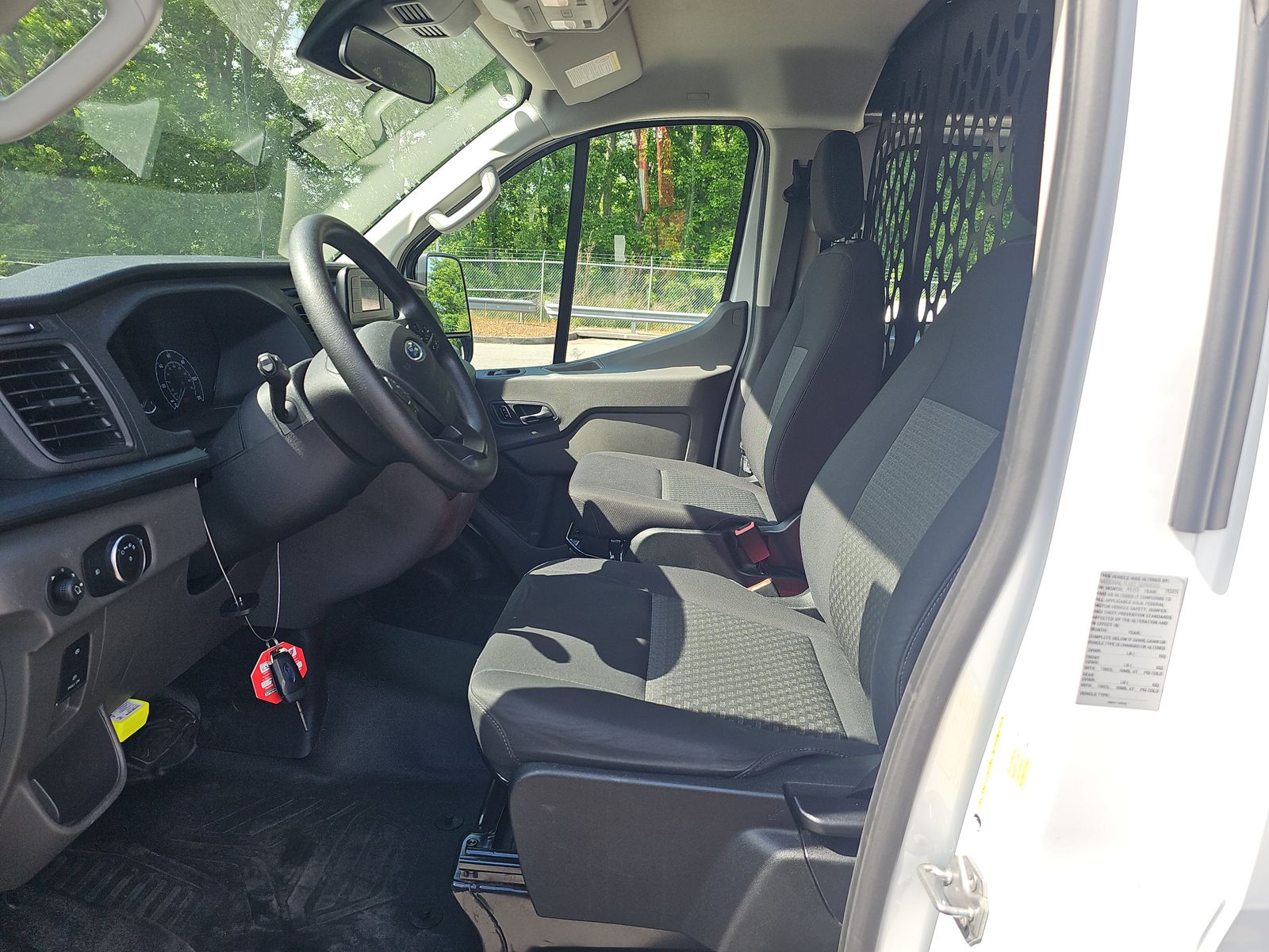FORD TRANSIT 250 - 8
