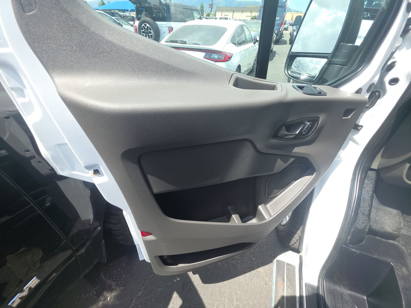 FORD TRANSIT 250 - 10