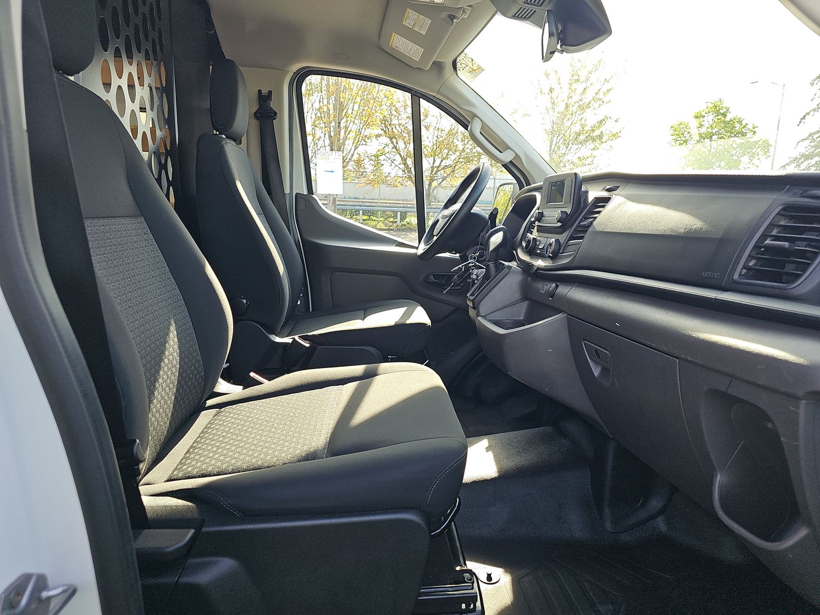 FORD TRANSIT 250 - 9