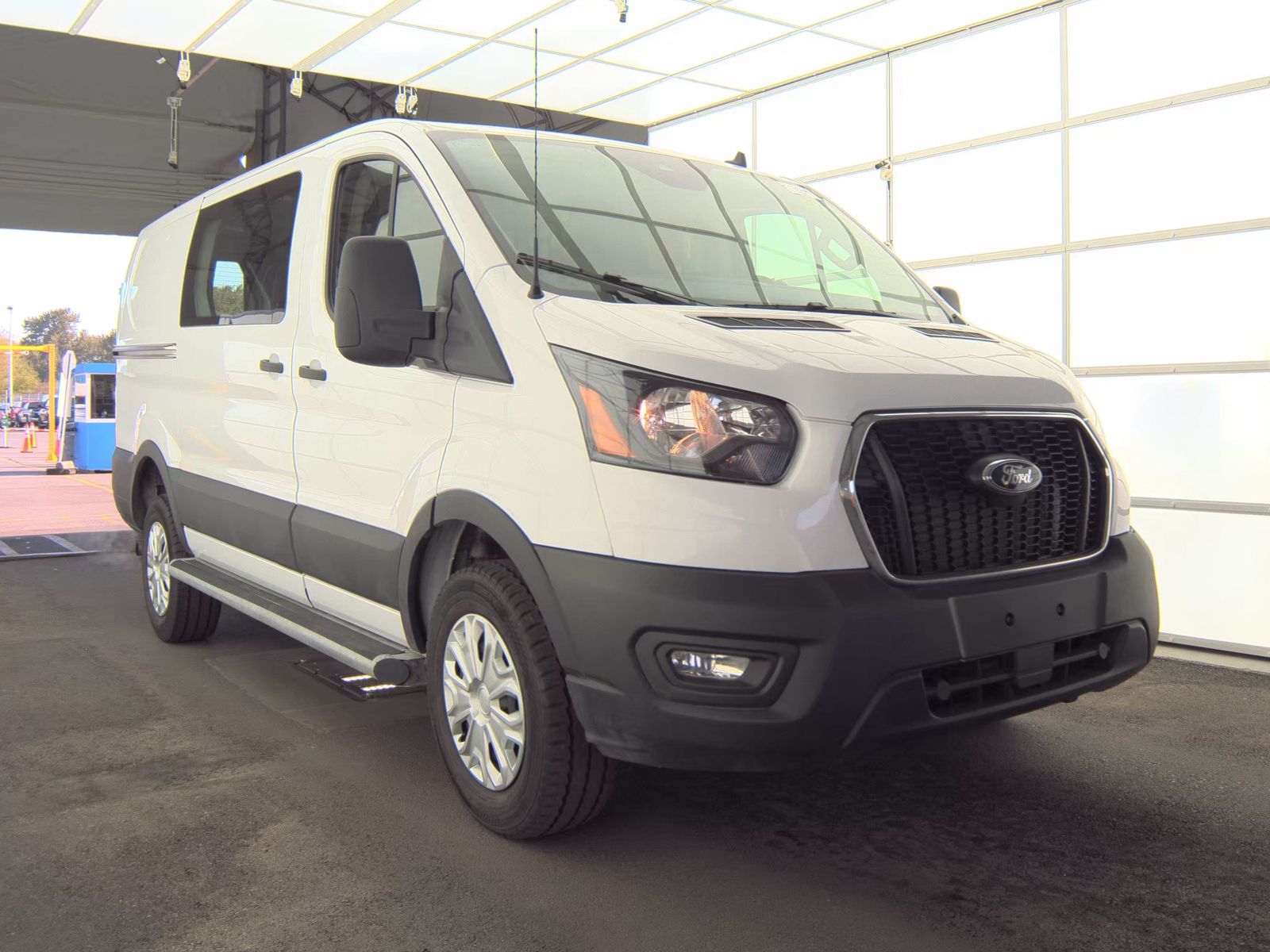FORD TRANSIT 250 - 4