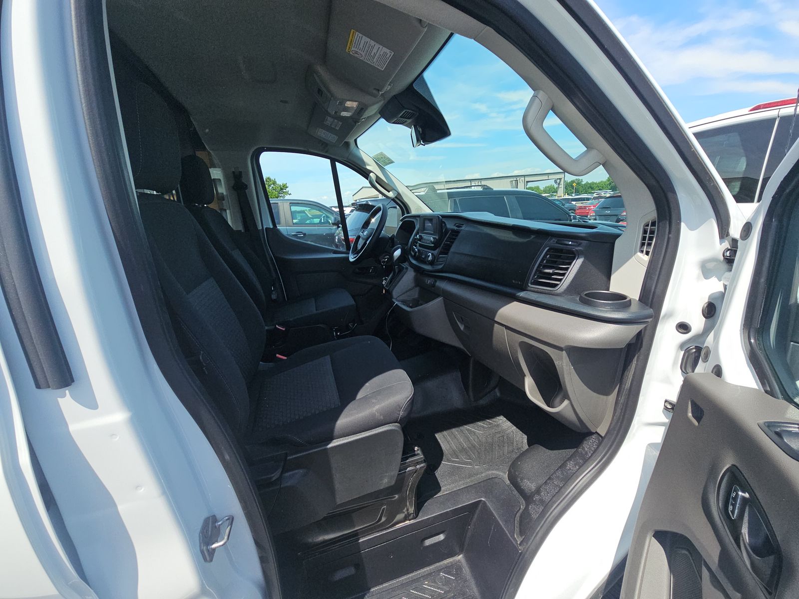 FORD TRANSIT 250 - 9