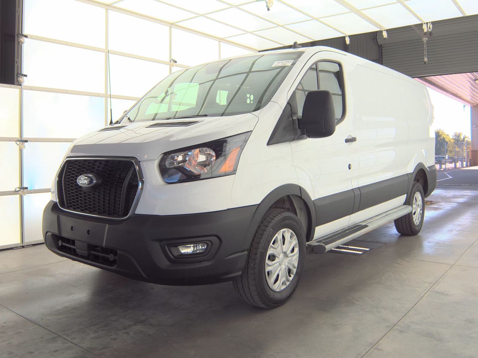FORD TRANSIT 250 - 1