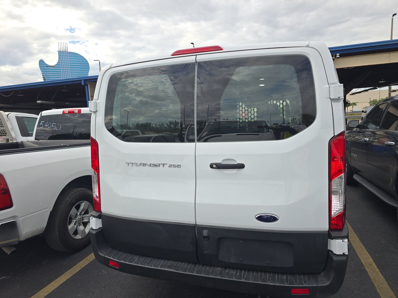 FORD TRANSIT 250 - 6