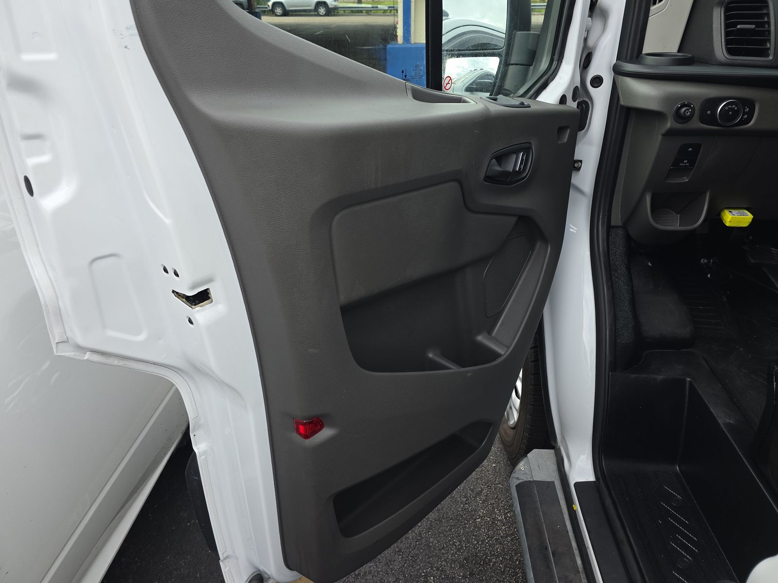 FORD TRANSIT 250 - 10
