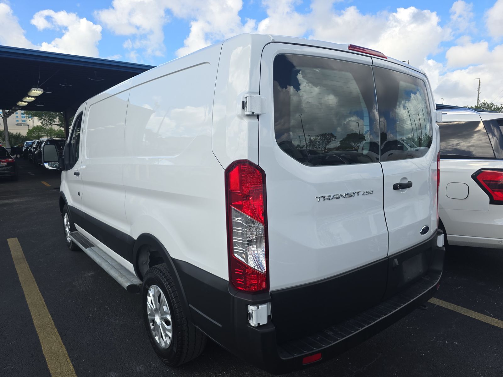 FORD TRANSIT 250 - 7