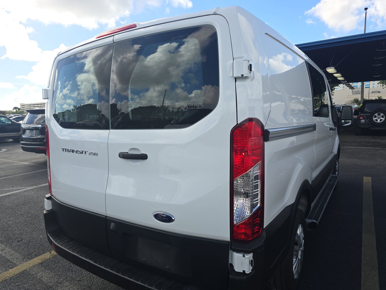 FORD TRANSIT 250 - 5