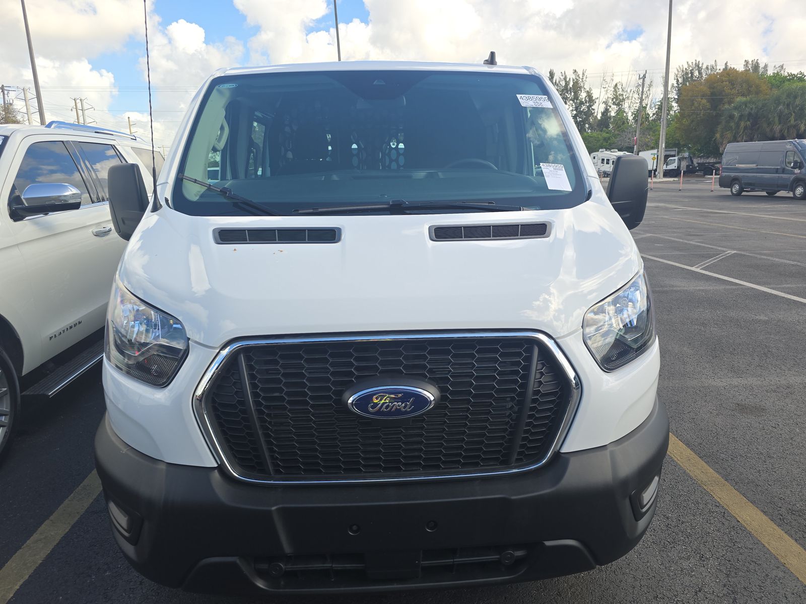 FORD TRANSIT 250 - 3