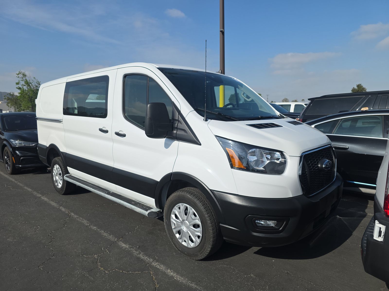 FORD TRANSIT 250 - 4