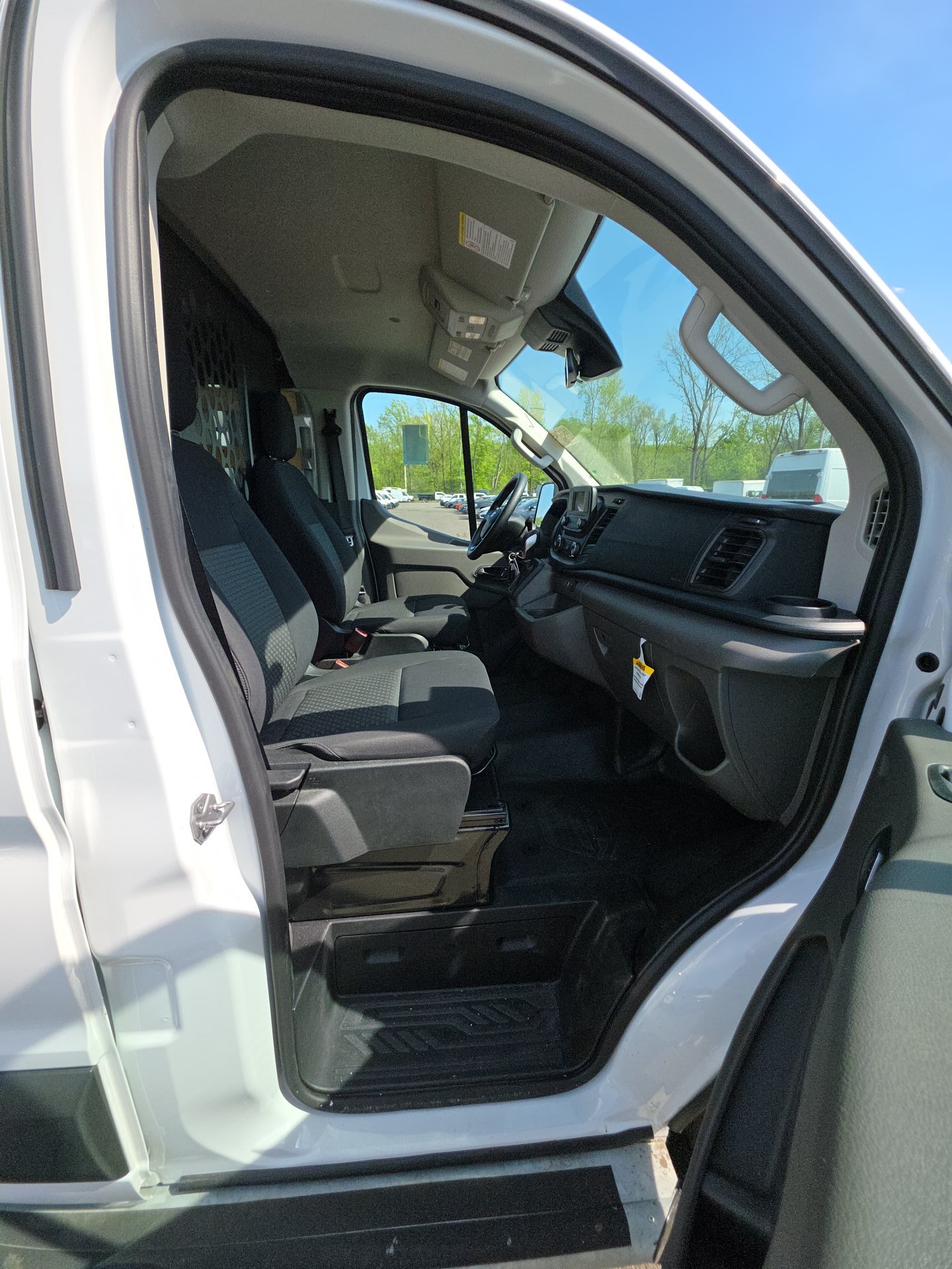 FORD TRANSIT 250 - 9