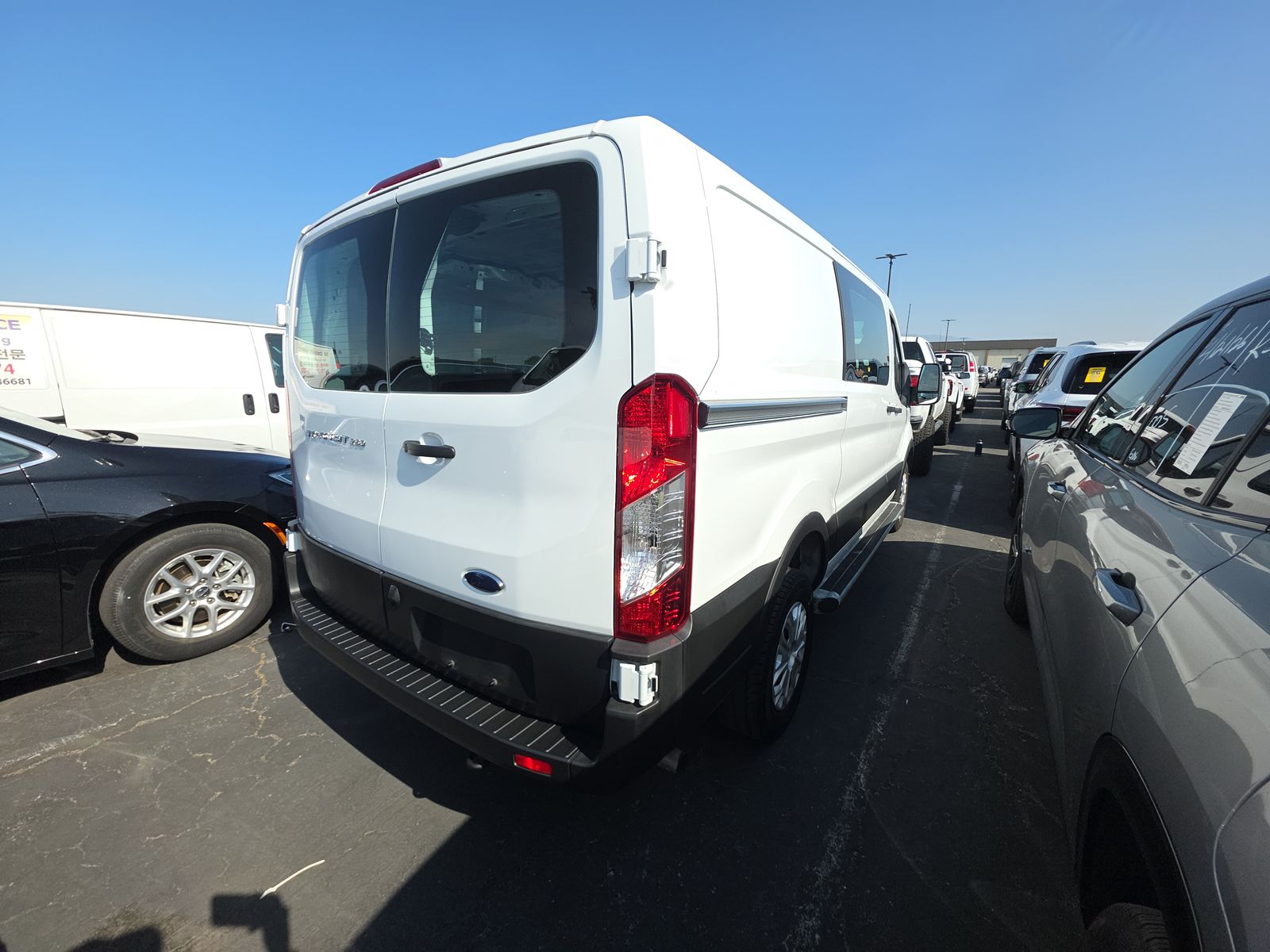 FORD TRANSIT 250 - 5