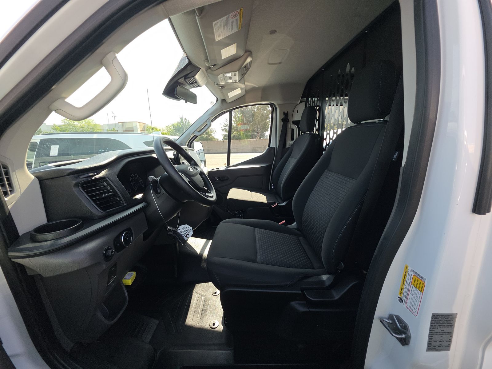 FORD TRANSIT 250 - 8