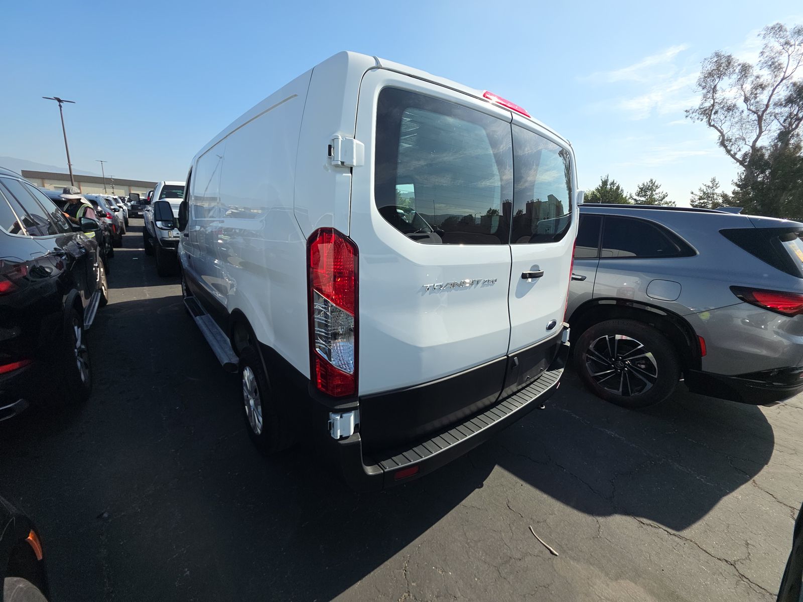 FORD TRANSIT 250 - 7