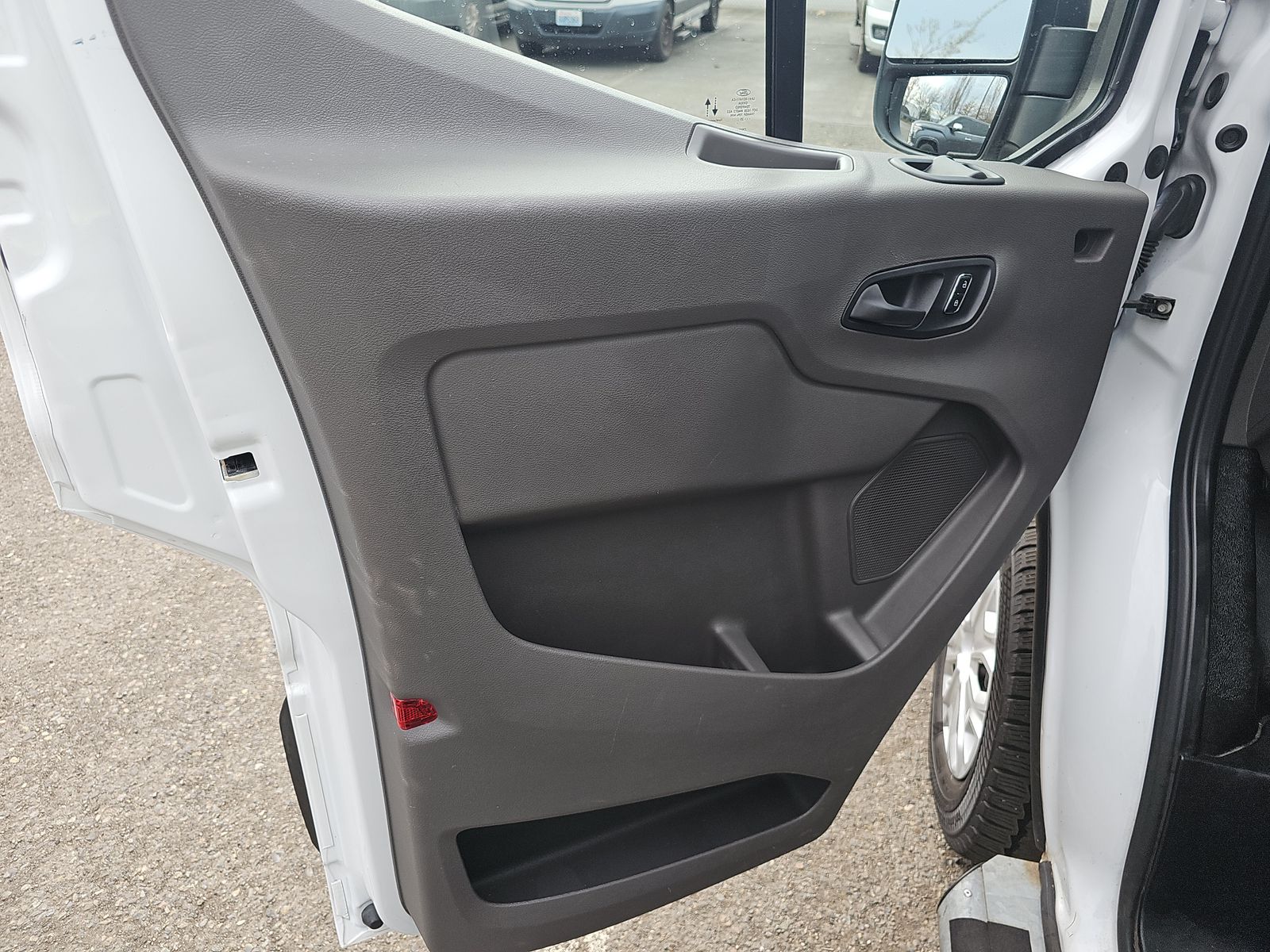 FORD TRANSIT 250 - 10