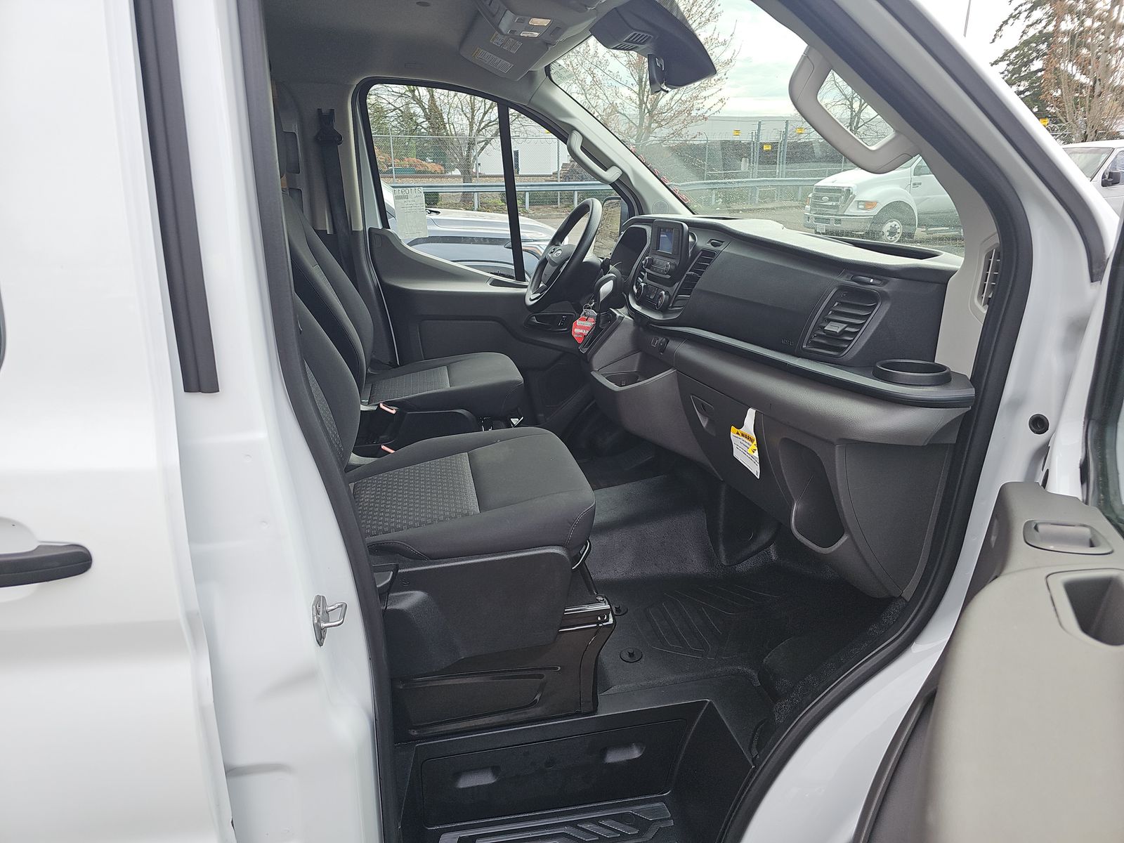 FORD TRANSIT 250 - 9