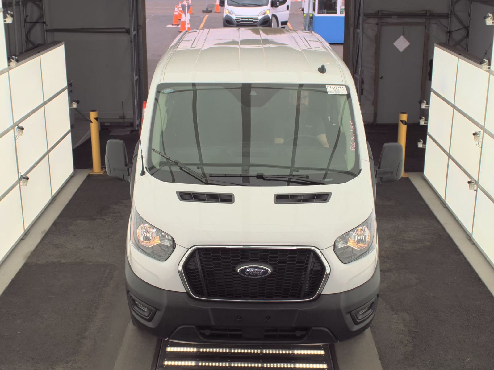 FORD TRANSIT 250 - 3