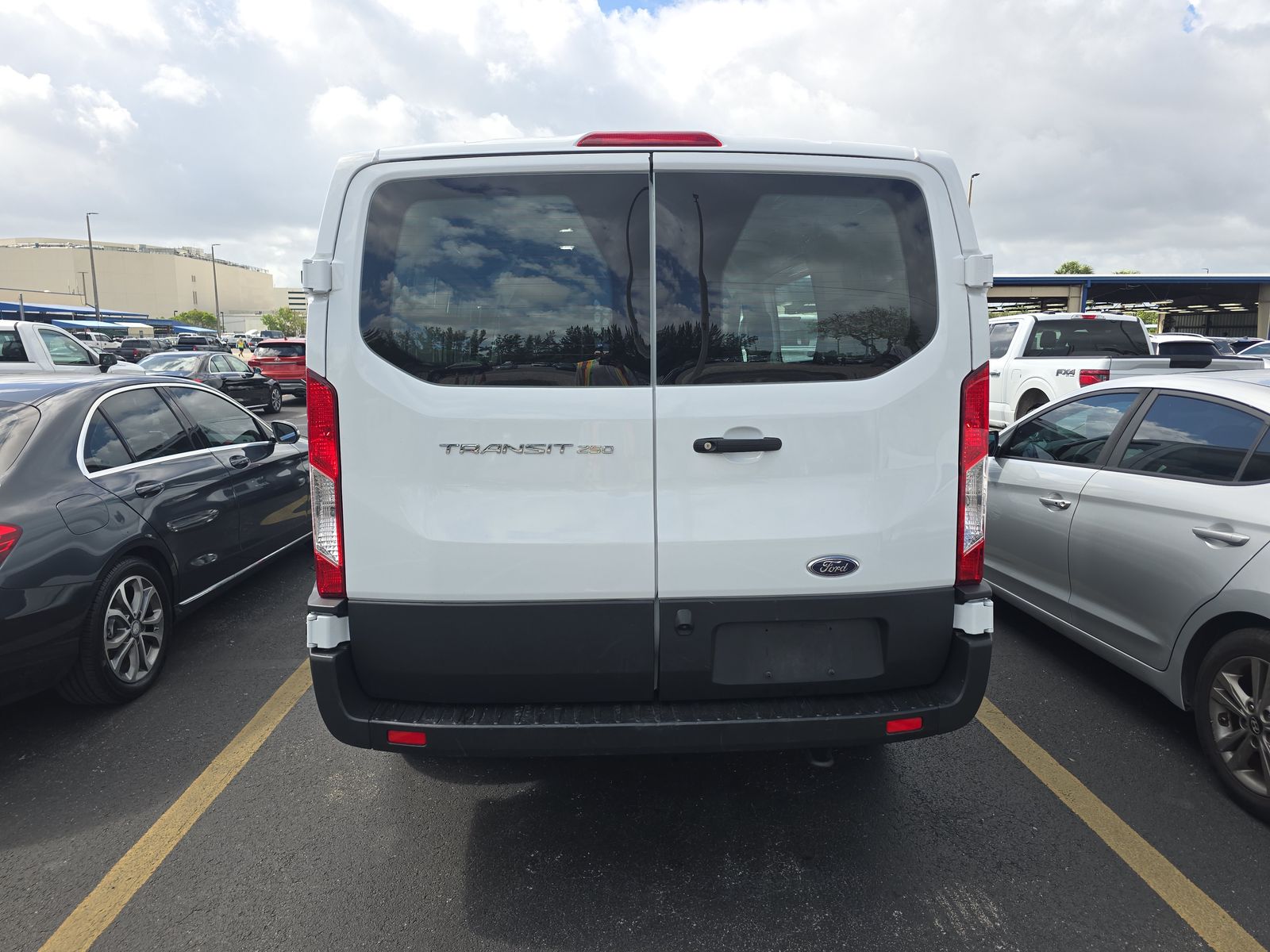 FORD TRANSIT 250 - 6