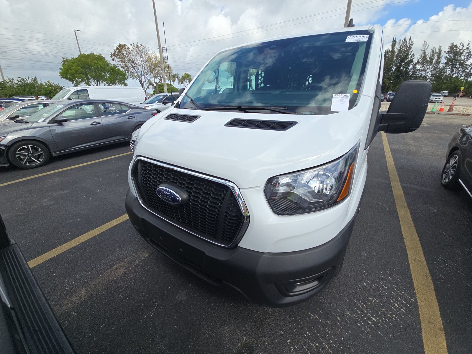 FORD TRANSIT 250 - 3