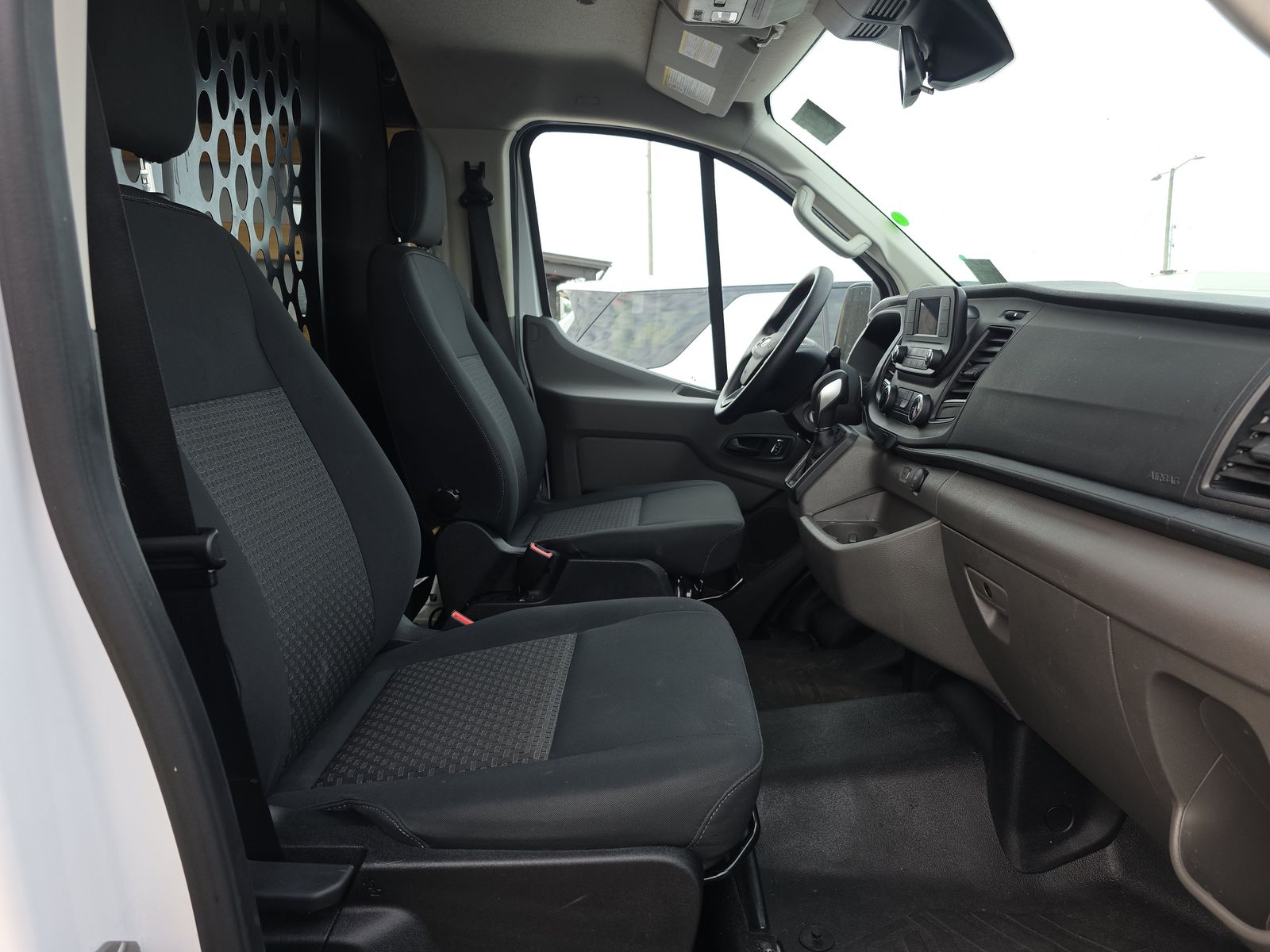 FORD TRANSIT 250 - 9
