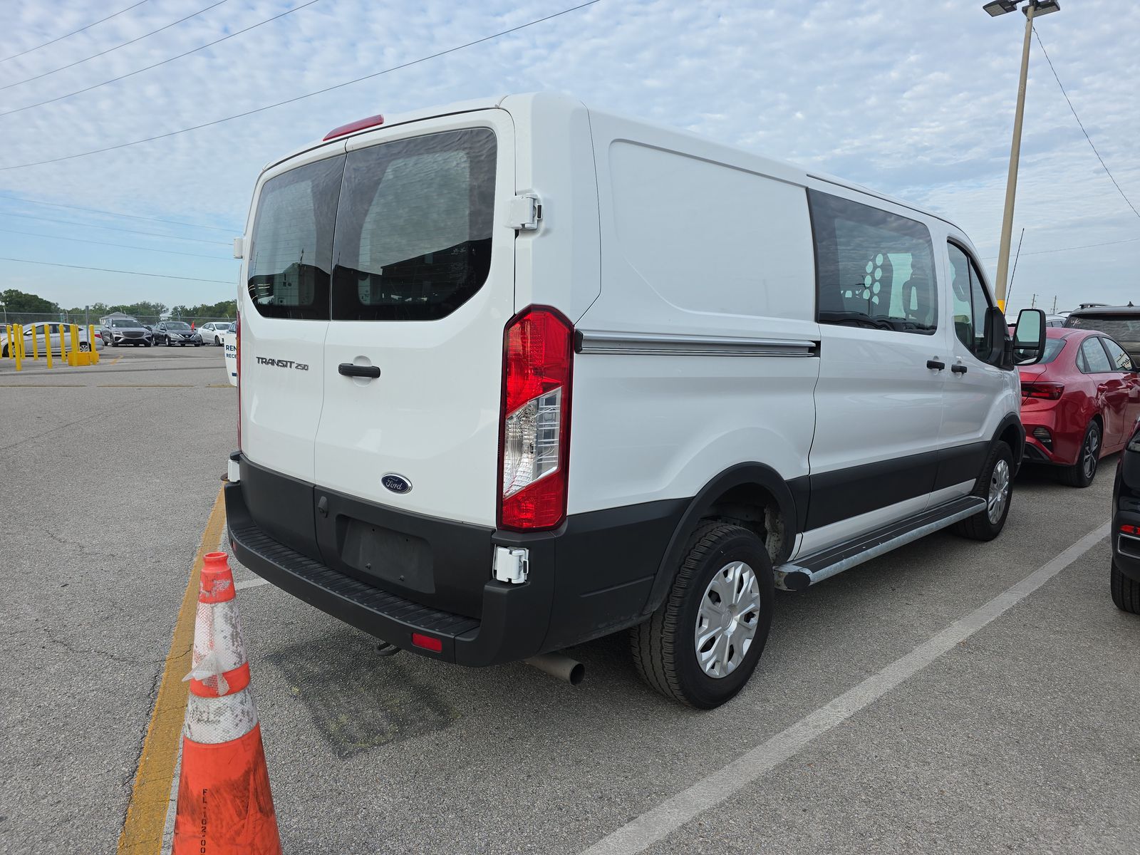 FORD TRANSIT 250 - 5
