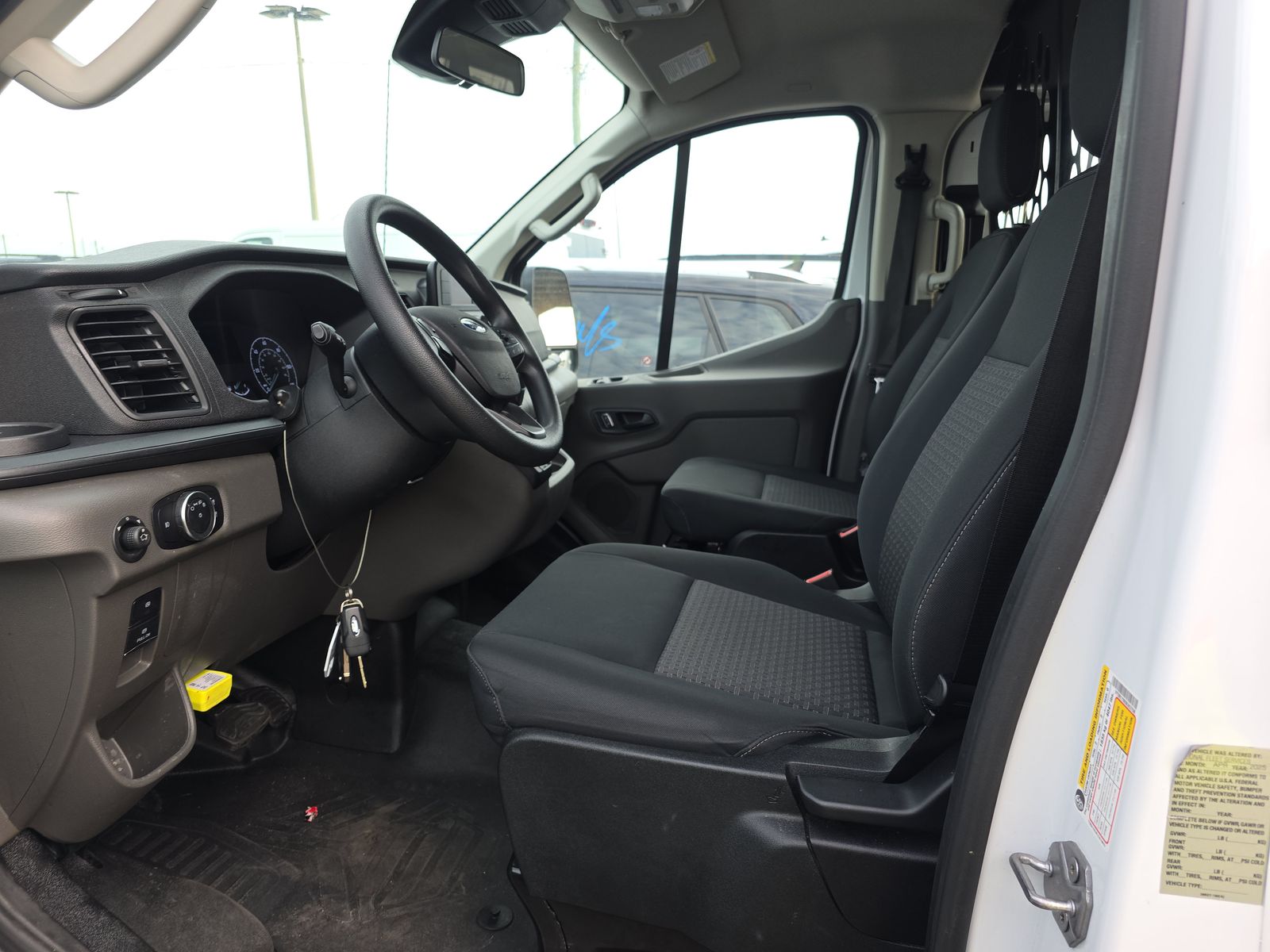 FORD TRANSIT 250 - 8