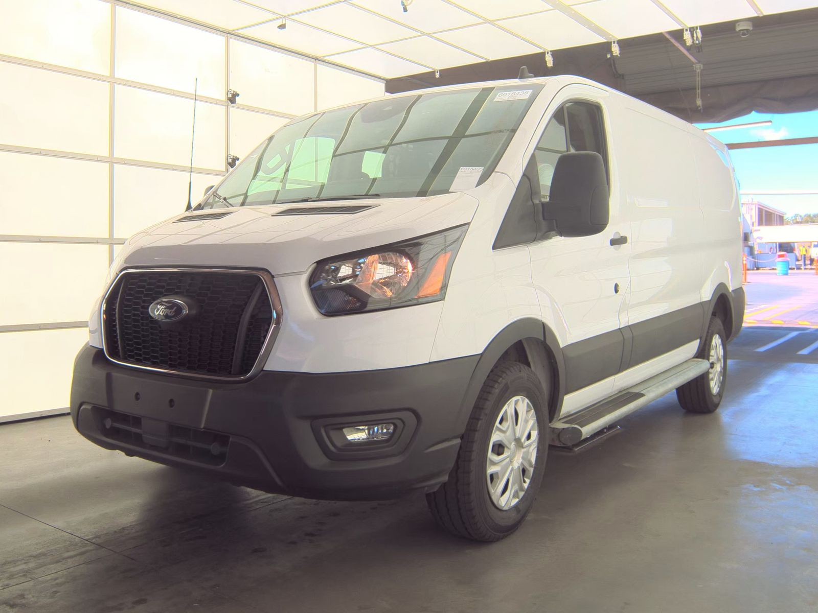 FORD TRANSIT 250 - 1