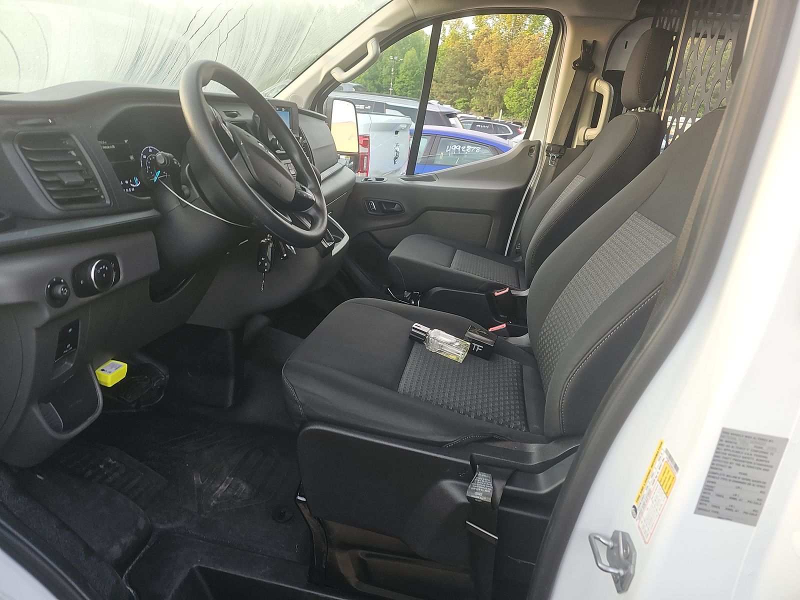 FORD TRANSIT 250 - 8