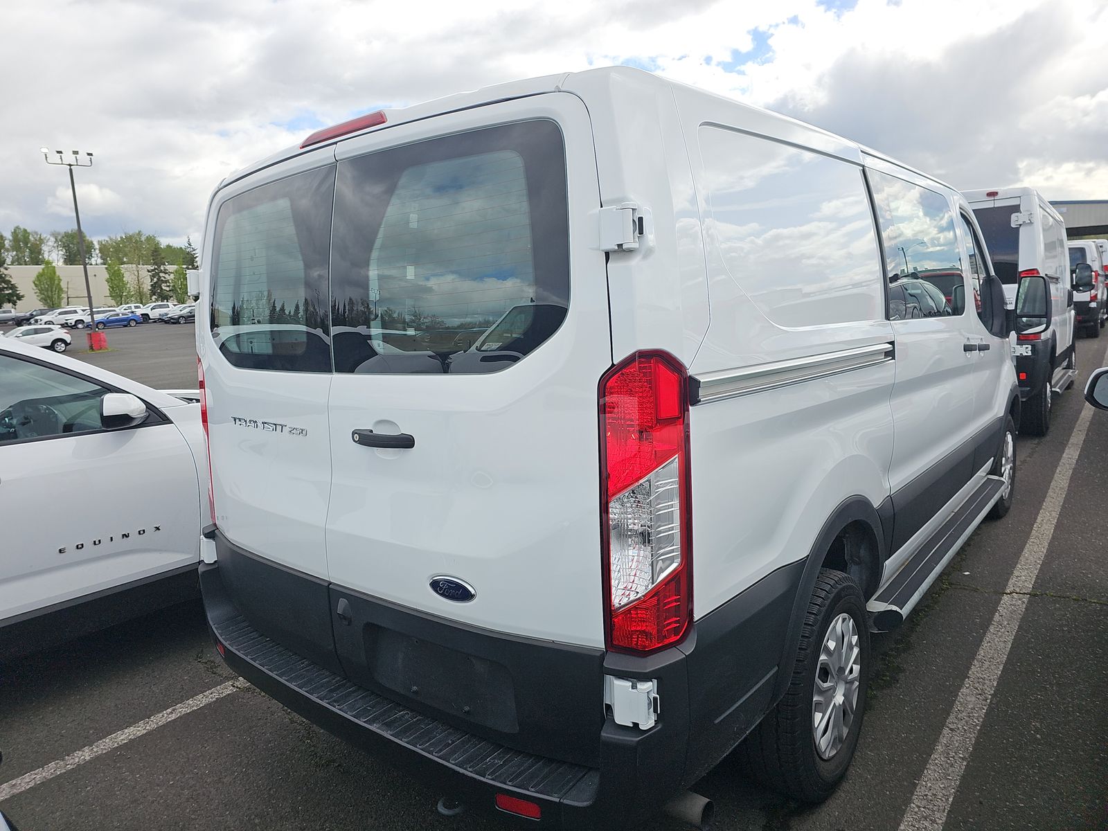 FORD TRANSIT 250 - 5