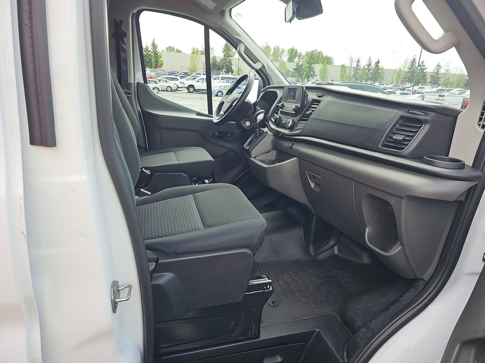 FORD TRANSIT 250 - 9