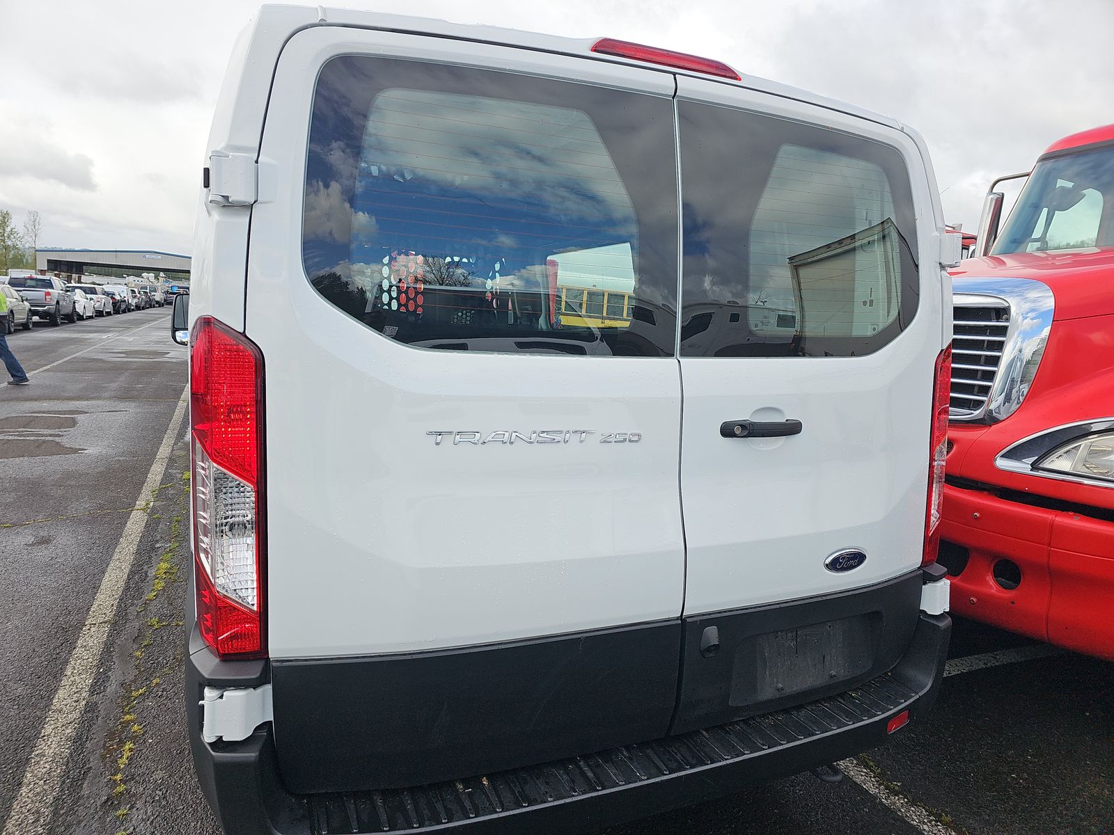 FORD TRANSIT 250 - 6