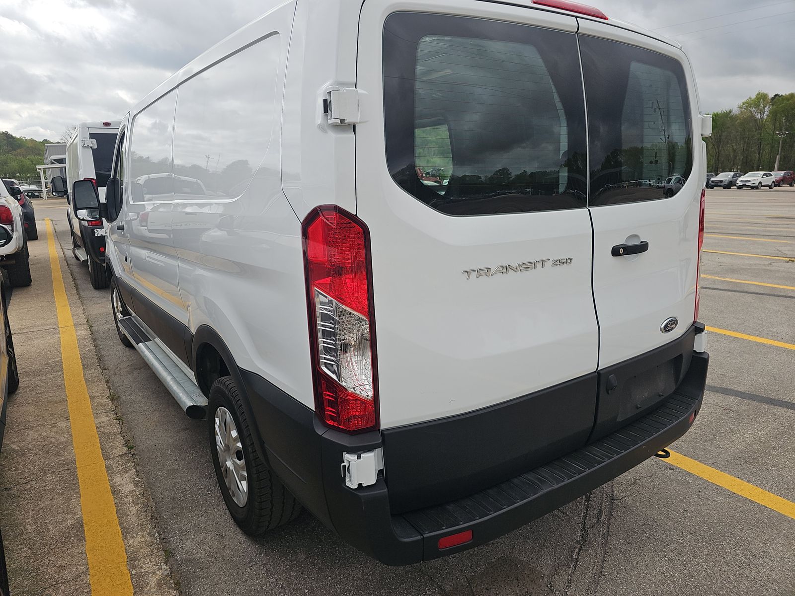 FORD TRANSIT 250 - 7