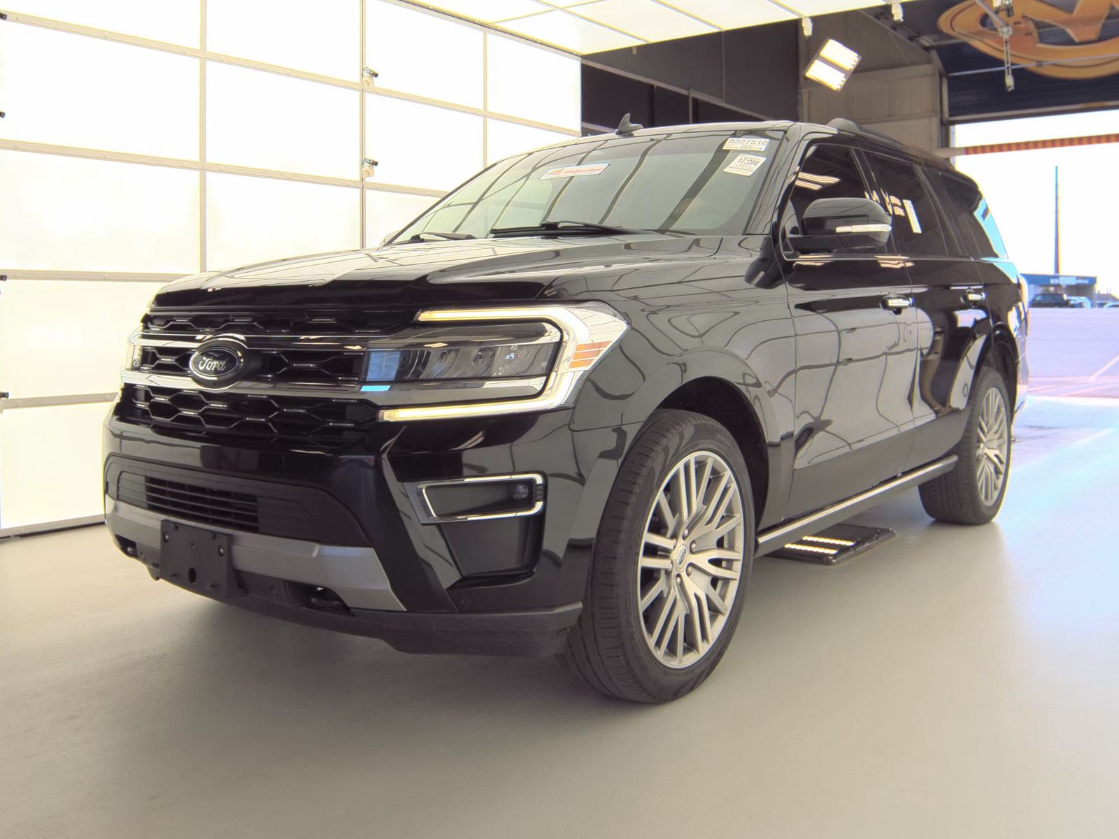 FORD EXPEDITION - 1