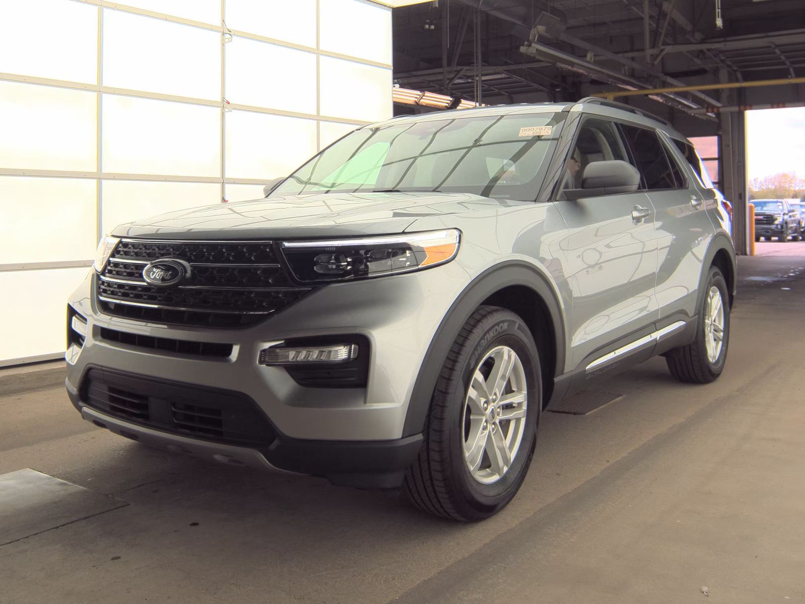 FORD EXPLORER - 1
