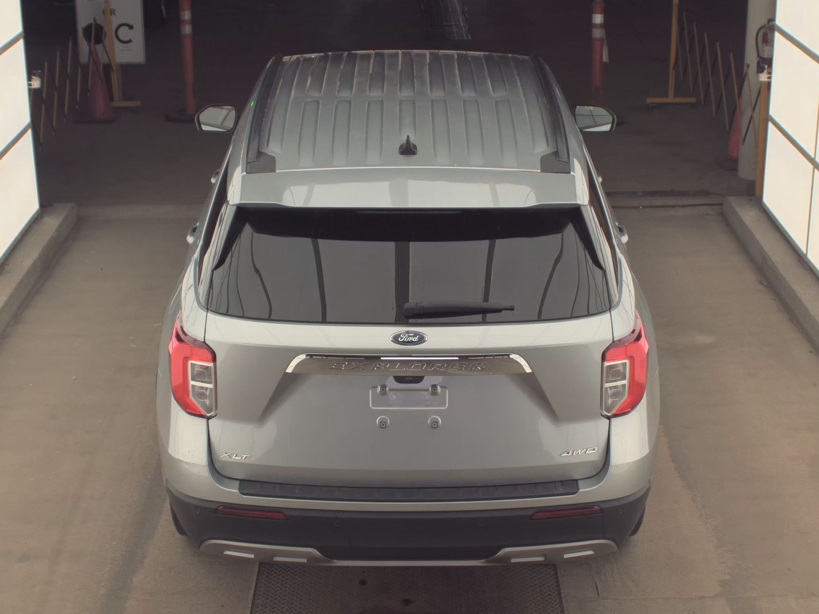 FORD EXPLORER - 7