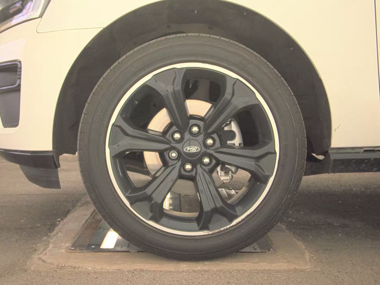 FORD EXPEDITION - 10