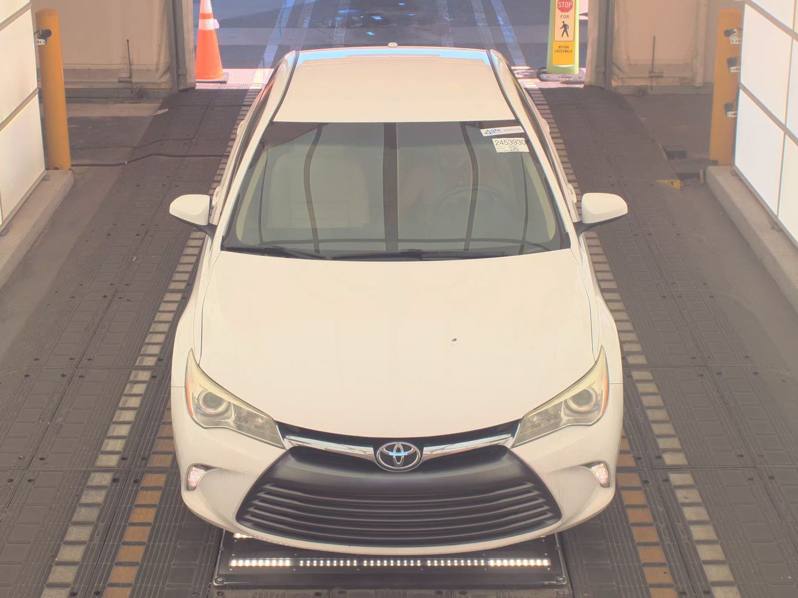 TOYOTA CAMRY - 3