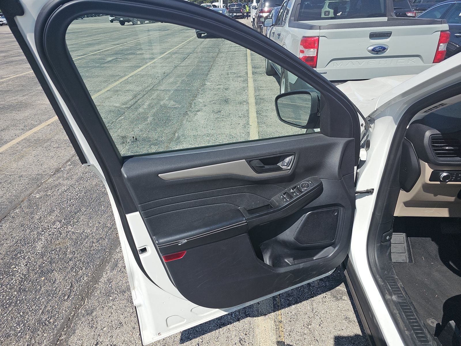FORD ESCAPE - 10