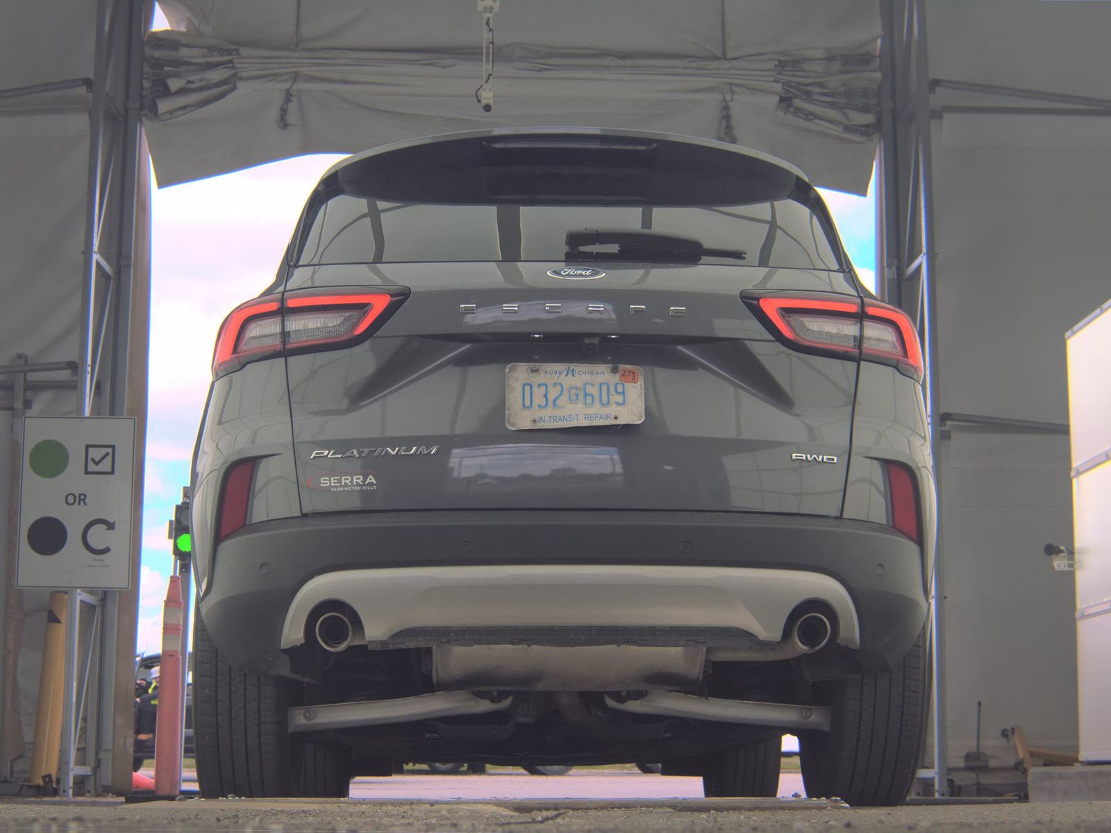 FORD ESCAPE - 8