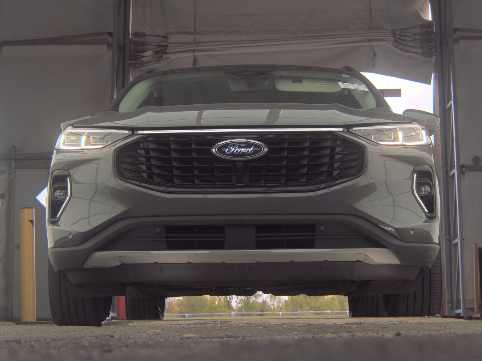 FORD ESCAPE - 4