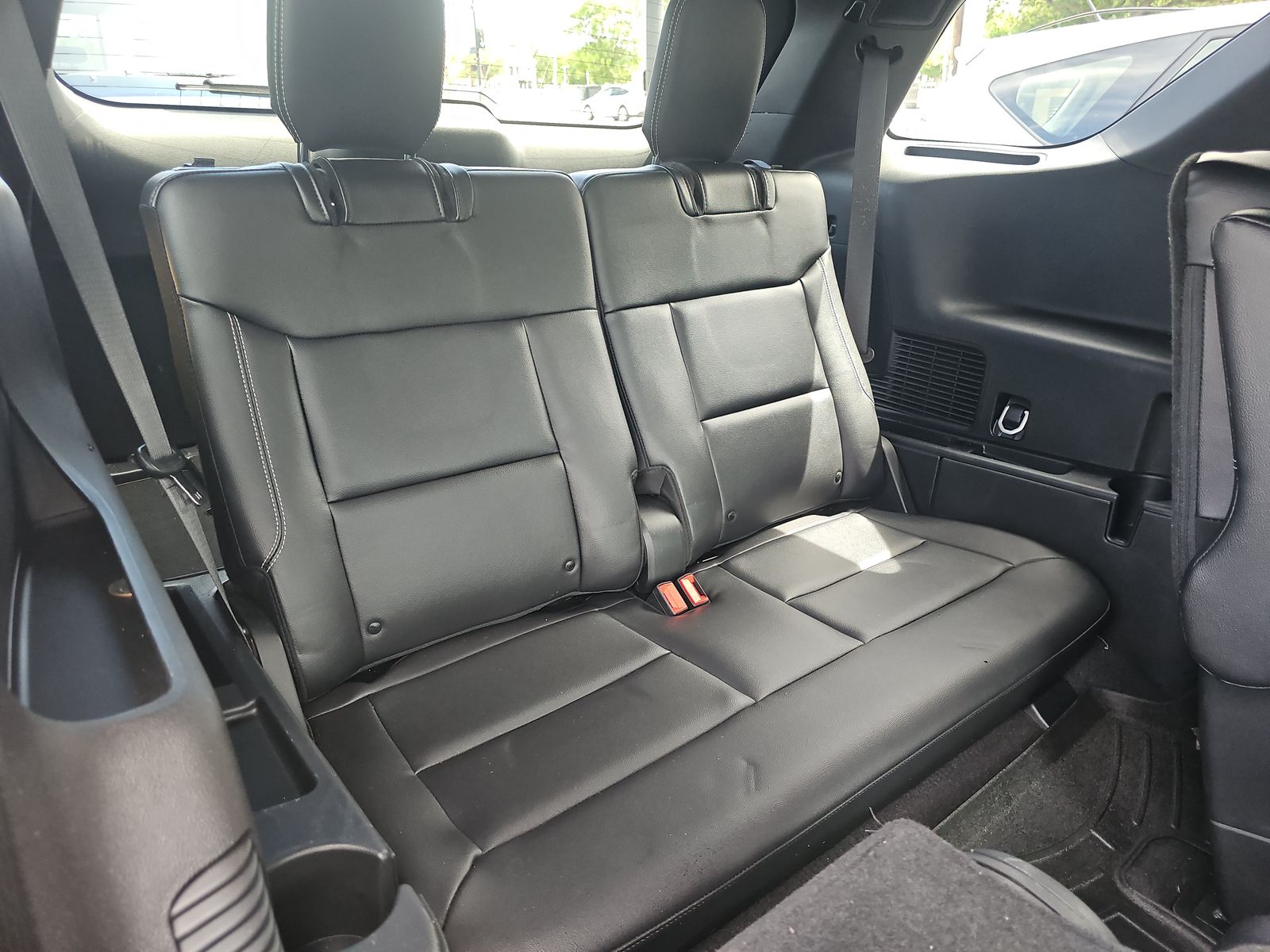 FORD EXPLORER - 5