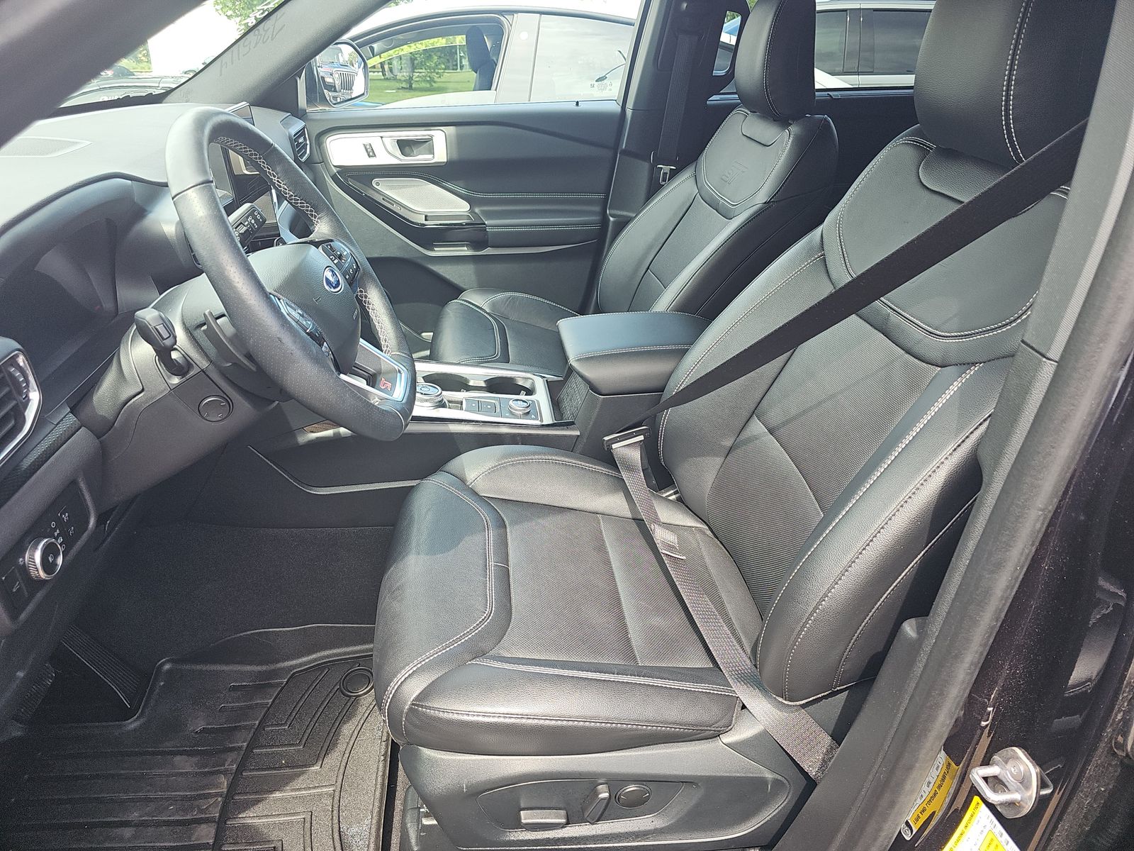 FORD EXPLORER - 8