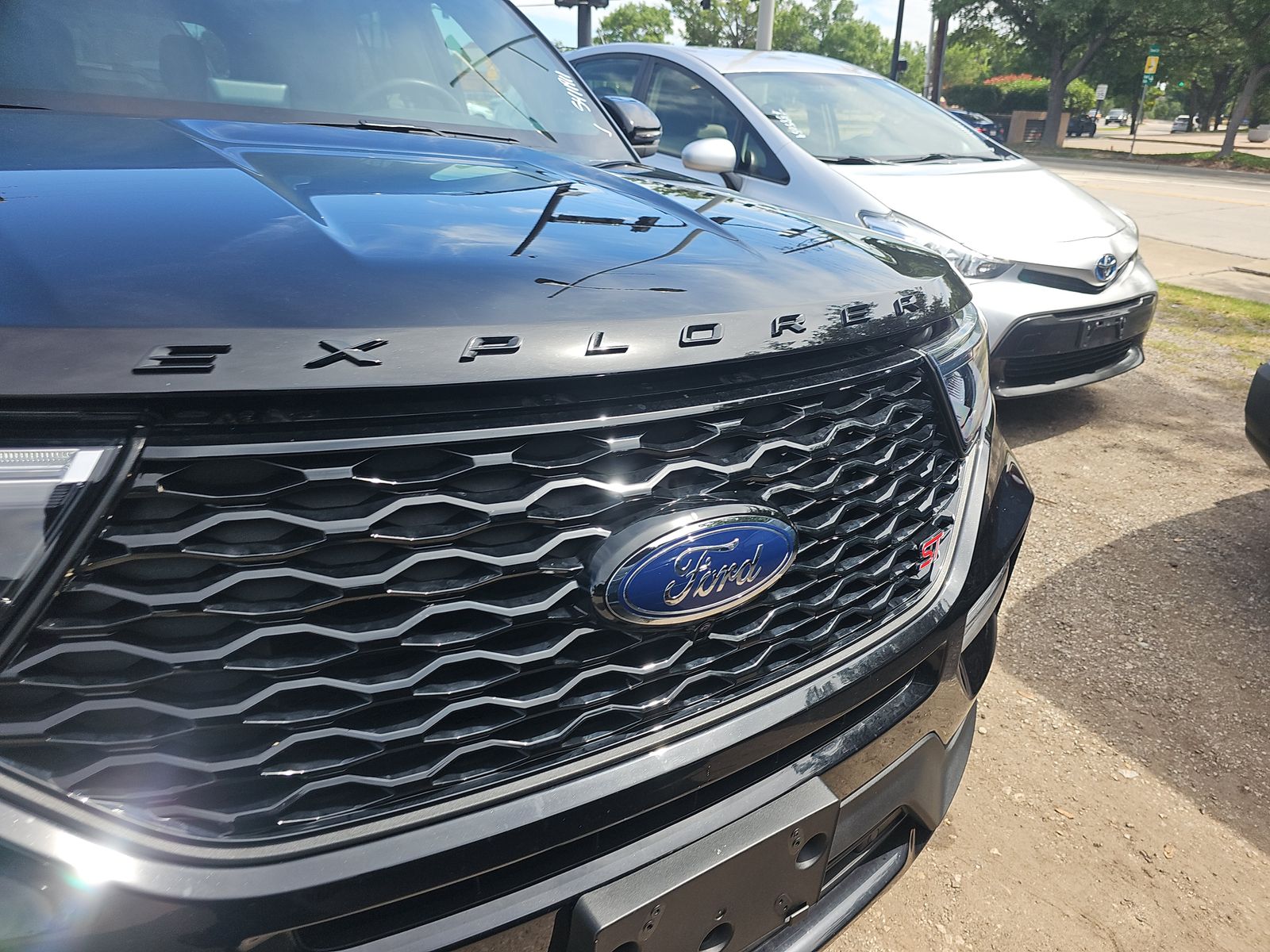 FORD EXPLORER - 3