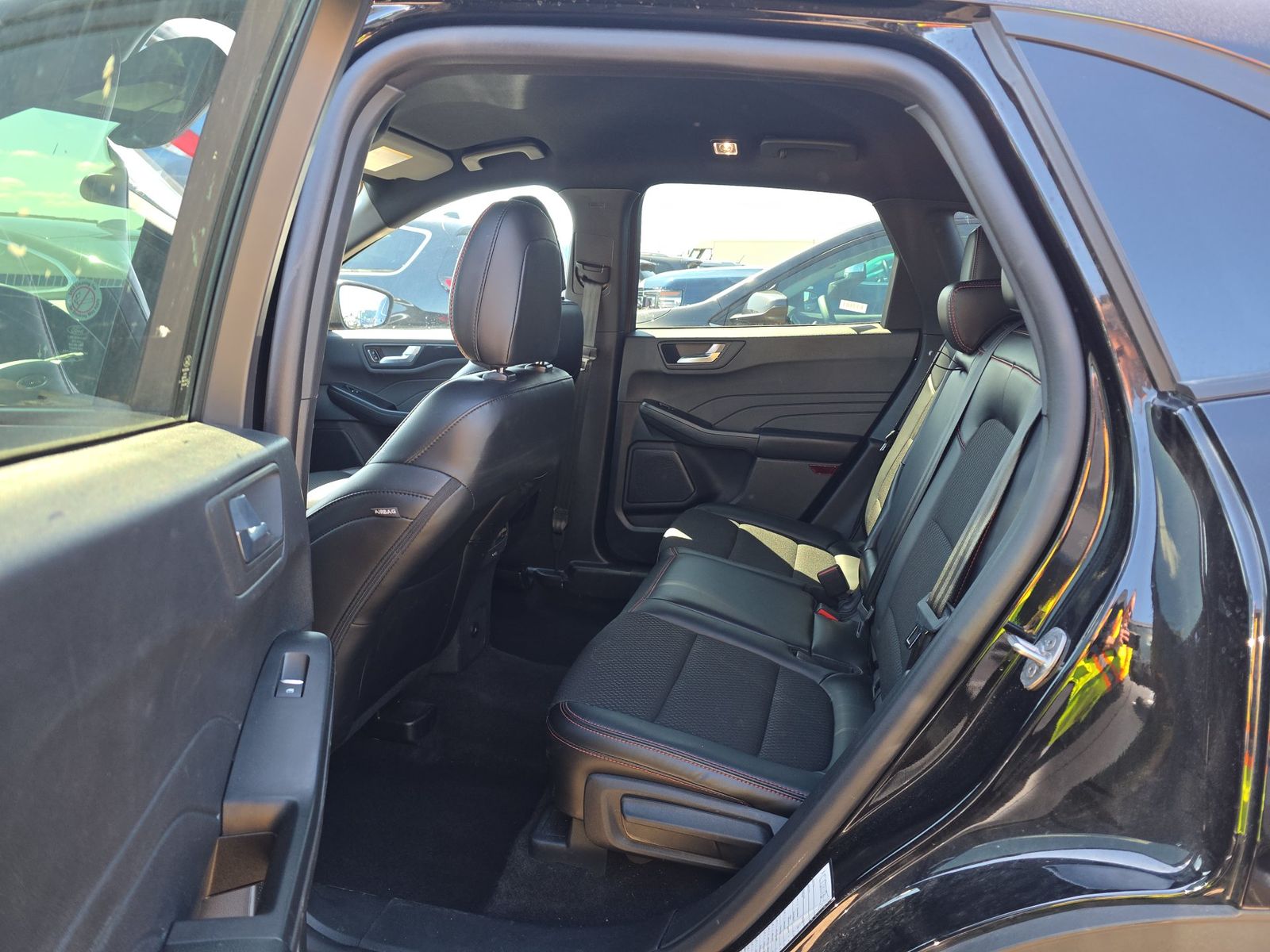 FORD ESCAPE - 8