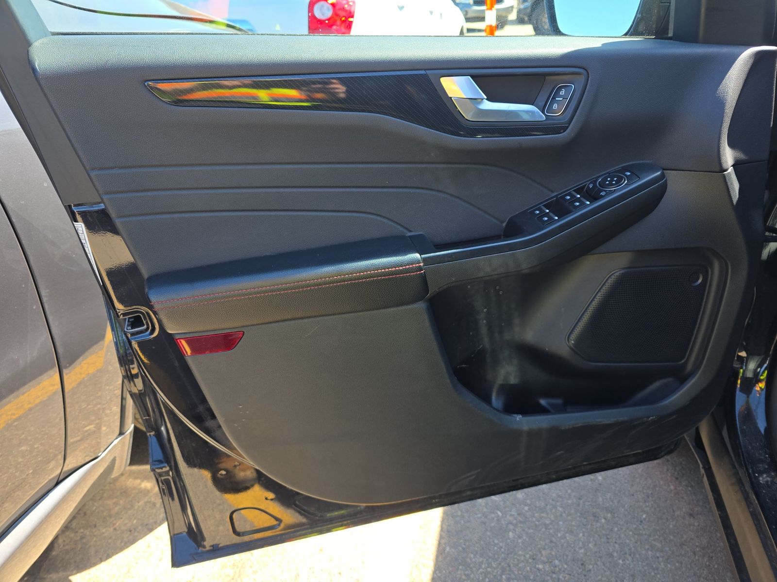 FORD ESCAPE - 4