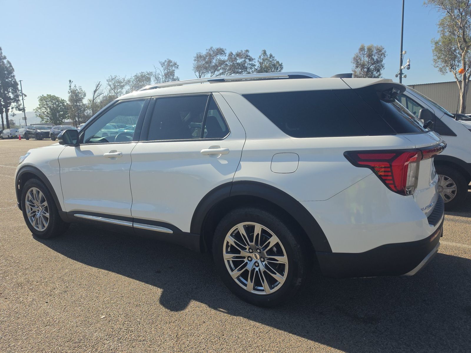 FORD EXPLORER - 7