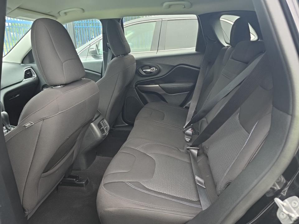2019 Jeep Cherokee Latitude AWD