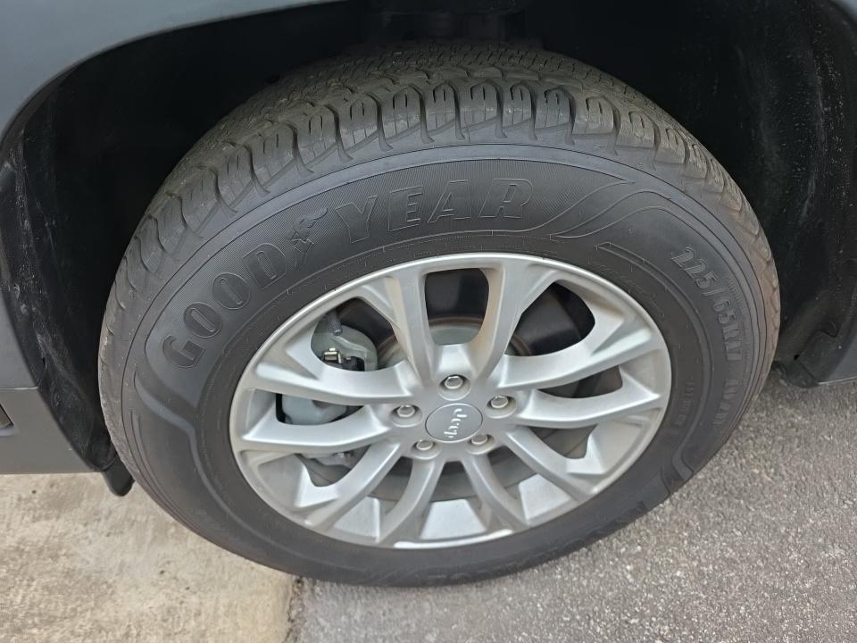 2019 Jeep Cherokee Latitude AWD